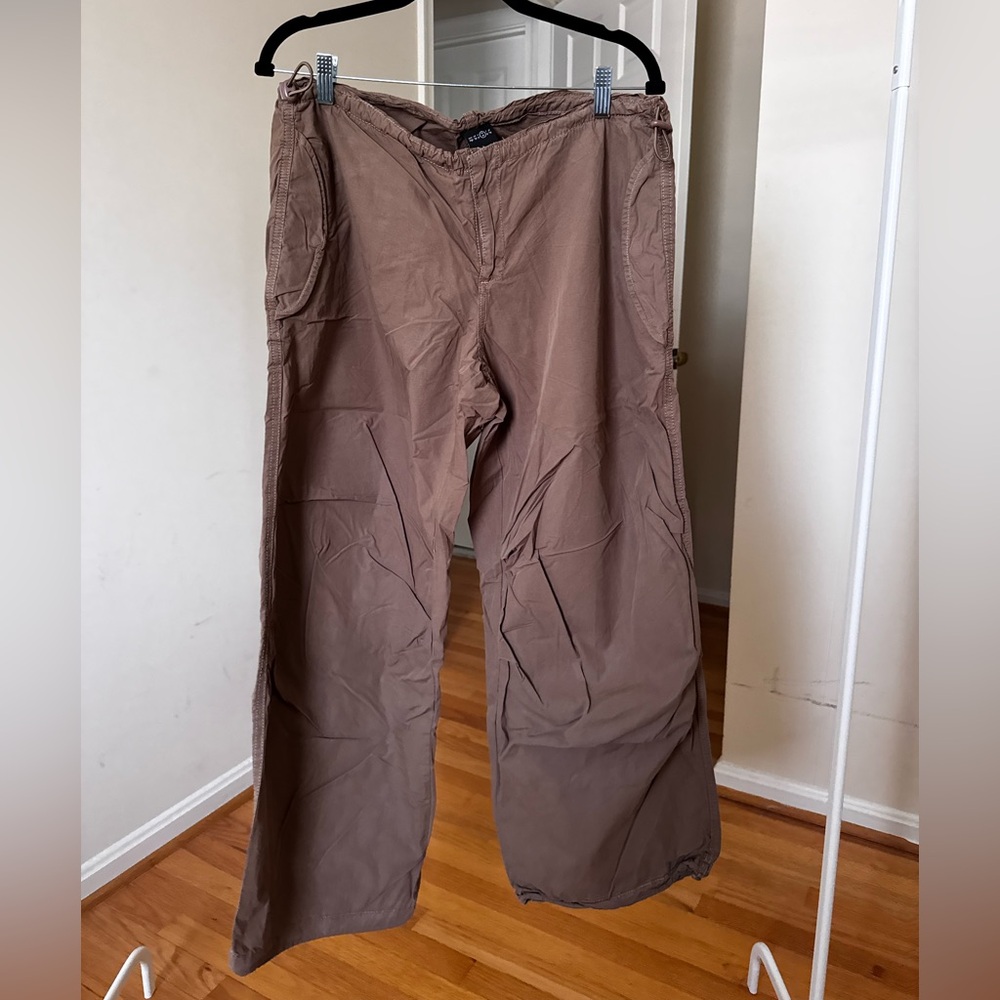 Urban outfitters IETS FRANS womens brown parachute pants Medium